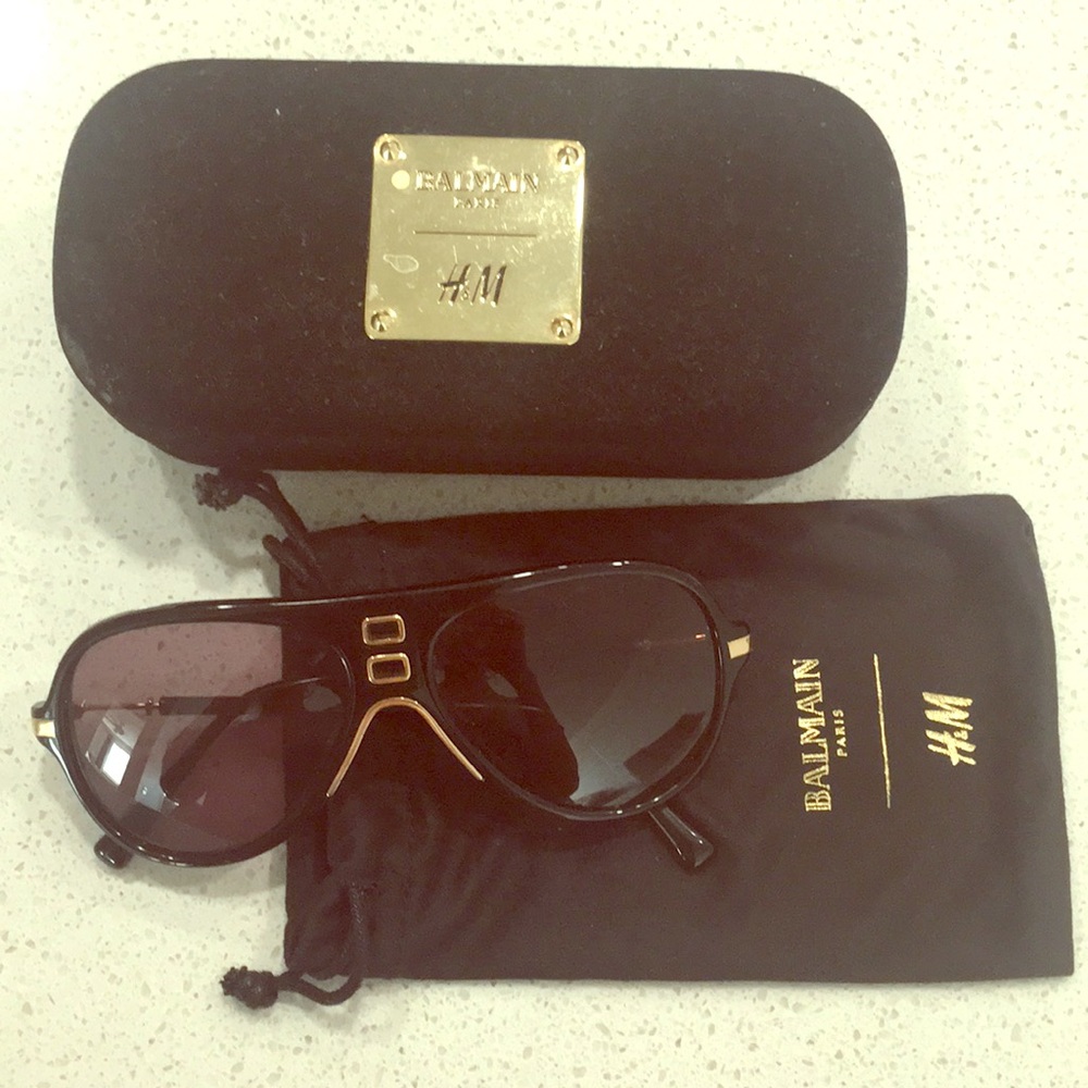 🔥BALMAIN x H&M UNISEX SUNGLASSES🔥